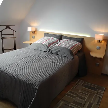 Au Pied Du Chateau Lichtenberg