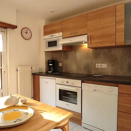 Au Pied Du Chateau Lichtenberg