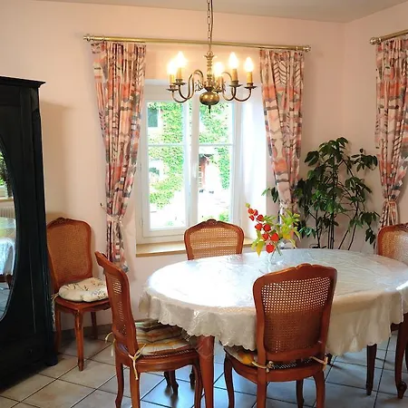 Tatil Evi Au Pied Du Chateau Lichtenberg